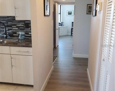 1050 Longboat Club Road - Photo Thumbnail 18