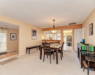 216 Cerromar Way S - Photo Thumbnail 12