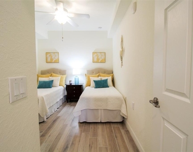 16814 Vardon Terrace - Photo Thumbnail 23