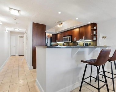 5760 Midnight Pass Road - Photo Thumbnail 11