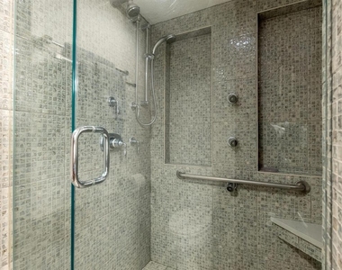 5760 Midnight Pass Road - Photo Thumbnail 23