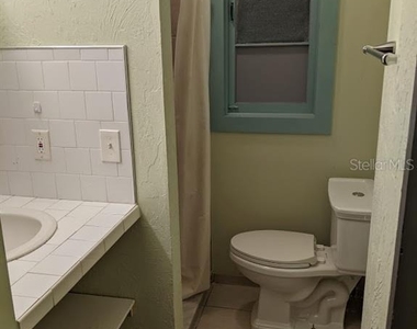 401 Colonia Lane E - Photo Thumbnail 1