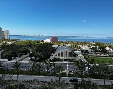 800 N Tamiami Trail - Photo Thumbnail 18
