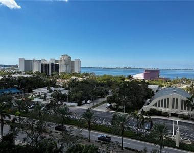 800 N Tamiami Trail - Photo Thumbnail 20