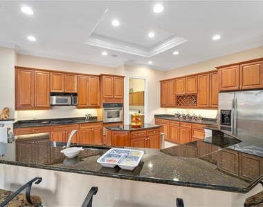 1023 Rainbow Court - Photo Thumbnail 19