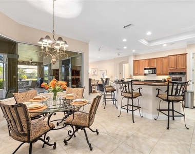 1023 Rainbow Court - Photo Thumbnail 10