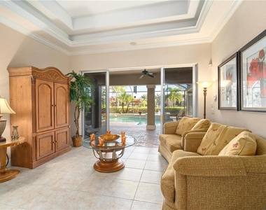 1023 Rainbow Court - Photo Thumbnail 8