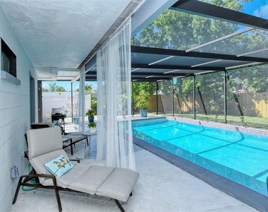 6758 S Lockwood Ridge Road - Photo Thumbnail 34