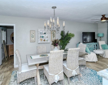 6758 S Lockwood Ridge Road - Photo Thumbnail 11