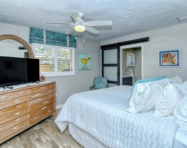 6758 S Lockwood Ridge Road - Photo Thumbnail 19