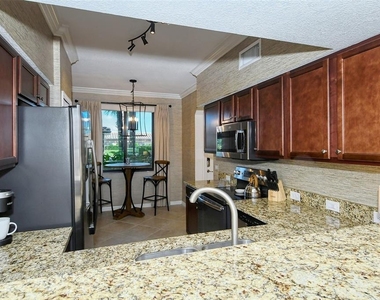 16706 Vardon Terrace - Photo Thumbnail 21
