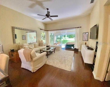 7711 Whitebridge Glen - Photo Thumbnail 9