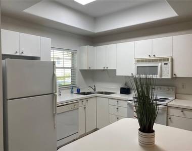 8375 Glenrose Way - Photo Thumbnail 3