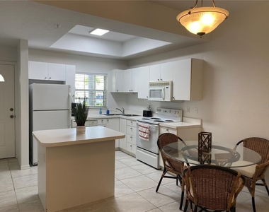 8375 Glenrose Way - Photo Thumbnail 4