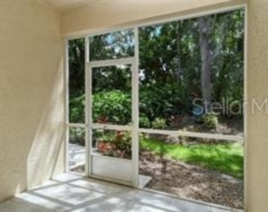 8375 Glenrose Way - Photo Thumbnail 18