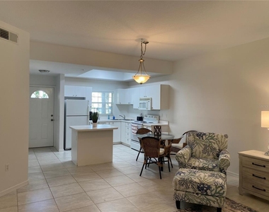 8375 Glenrose Way - Photo Thumbnail 9