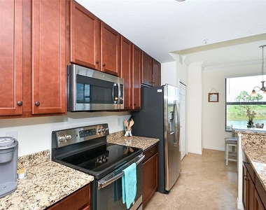 5567 Palmer Circle - Photo Thumbnail 16