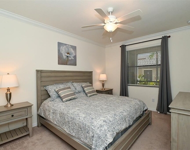 5567 Palmer Circle - Photo Thumbnail 17