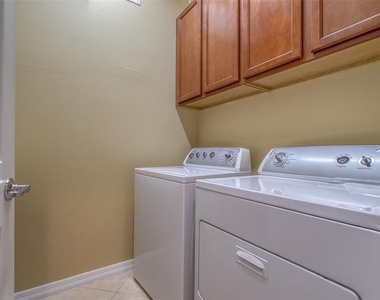 1498 Ernesto Drive - Photo Thumbnail 20