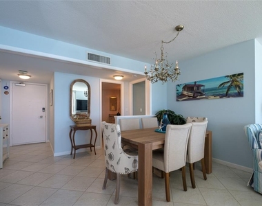2425 Gulf Of Mexico Drive - Photo Thumbnail 8