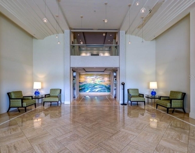 2425 Gulf Of Mexico Drive - Photo Thumbnail 27
