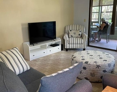 206 Lakewood Drive - Photo Thumbnail 5