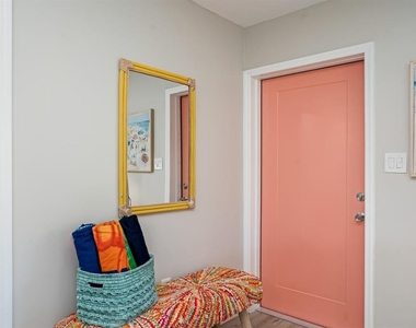 617 26th Street W - Photo Thumbnail 6