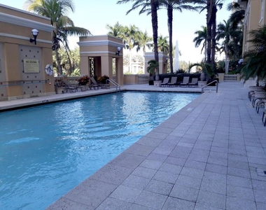 750 N Tamiami Trail - Photo Thumbnail 23