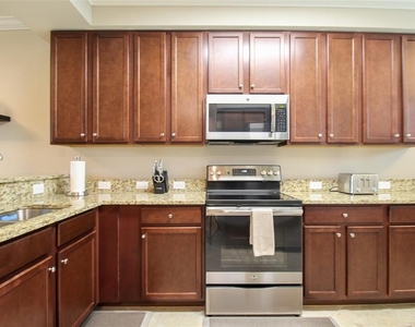 16804 Vardon Terrace - Photo Thumbnail 24
