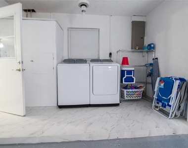 2521 Bismark Way - Photo Thumbnail 40