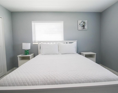 2521 Bismark Way - Photo Thumbnail 22