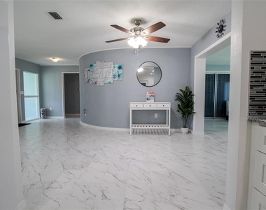 2521 Bismark Way - Photo Thumbnail 15