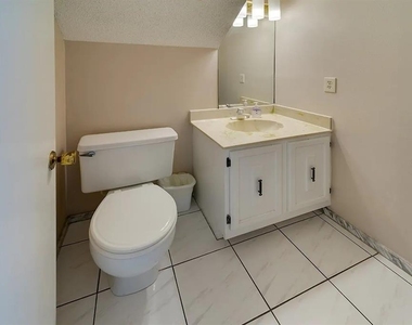6157 Midnight Pass Road - Photo Thumbnail 13