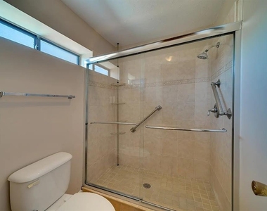 6157 Midnight Pass Road - Photo Thumbnail 33