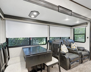 305 Linden Drive - Photo Thumbnail 3