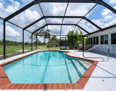 7354 Biltmore Drive - Photo Thumbnail 6
