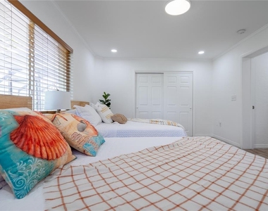 7354 Biltmore Drive - Photo Thumbnail 48