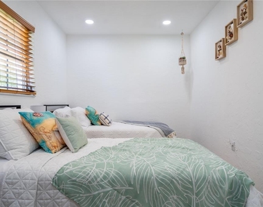 7354 Biltmore Drive - Photo Thumbnail 42