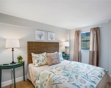 4705 Hollingsworth Avenue - Photo Thumbnail 15