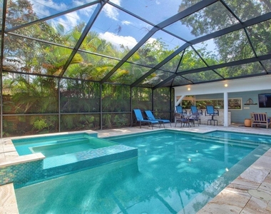 2729 Sydelle Street - Photo Thumbnail 17