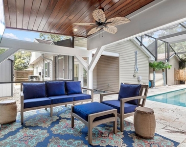 2729 Sydelle Street - Photo Thumbnail 24