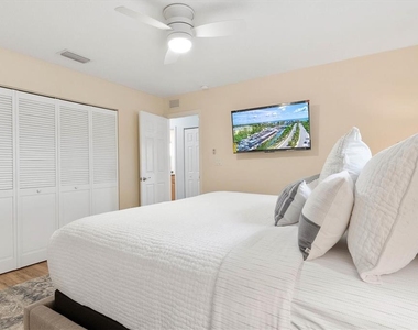 2729 Sydelle Street - Photo Thumbnail 39