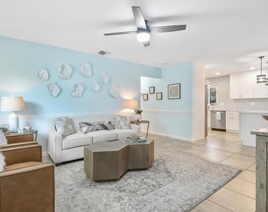 2729 Sydelle Street - Photo Thumbnail 5