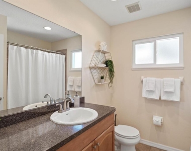 2729 Sydelle Street - Photo Thumbnail 35