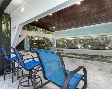 2729 Sydelle Street - Photo Thumbnail 26