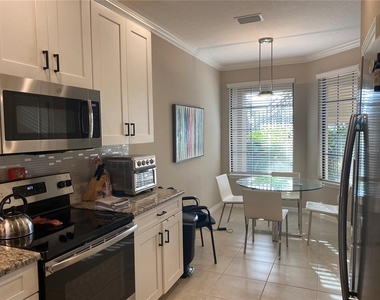 12730 Sorrento Way - Photo Thumbnail 6