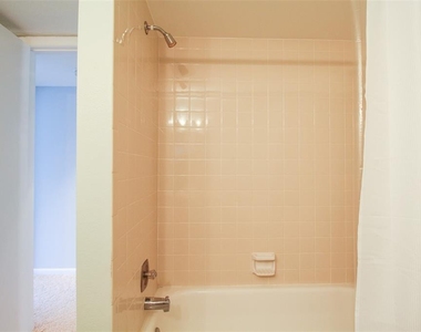 3107 Heatherwood Lane - Photo Thumbnail 44