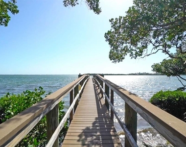750 Bayport Way - Photo Thumbnail 40