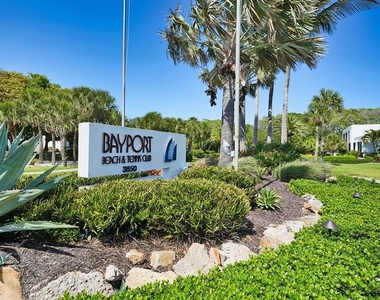 750 Bayport Way - Photo Thumbnail 5