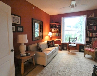 9611 Castle Point Drive - Photo Thumbnail 21